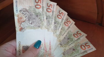 Auxílio emergencial: Caixa libera HOJE novos saques de R$ 600; veja os calendários
