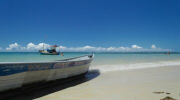 Conheça 5 cidades da Bahia com praia para visitar nos dias de folga
