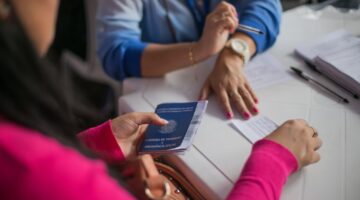 Seguro-desemprego pode ter até 7 parcelas: entenda os projetos de lei