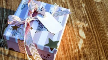 5 sites e aplicativos para sortear amigo secreto