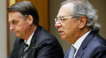 Bolsonaro reafirma confiança em Paulo Guedes e fala de privatizações