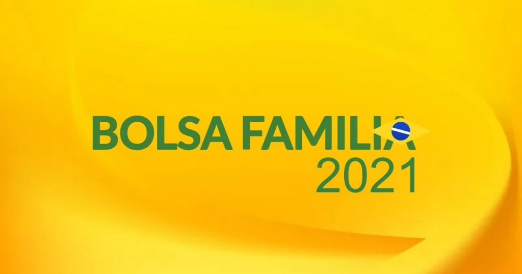 Bolsa Família em 2021: "Bolsa Família 2021" escrito por cima de fundo amarelado