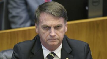 Com salário mínimo de 2021 sem ganho real, Bolsonaro diz que “não tem como aumentar”