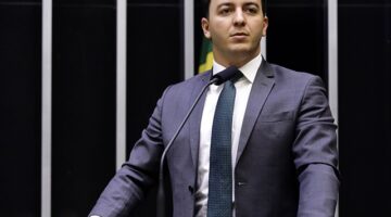 Condenados por violência contra a mulher não poderão ter cargos públicos