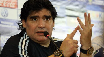 Maradona está internado na Argentina e preocupa fãs