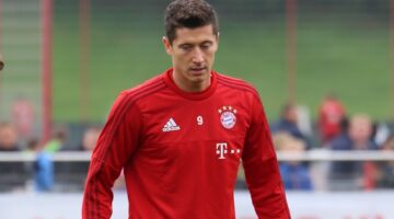 Lewandowski leva prêmio de melhor do mundo da FIFA