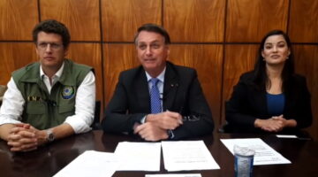 Mesmo sem autorização publicada, Bolsonaro volta a confirmar concursos PF e PRF