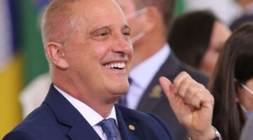 Reformulação do Bolsa Família está sendo feita para 2021
