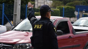 Concurso PRF: infrator de trânsito recorrente pode ser desclassificado