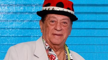 Cantor Genival Lacerda morre por complicações da COVID-19