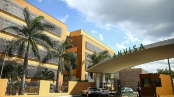 Sem expectativa de concurso, Anvisa deve absorver servidores da Infraero