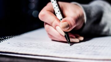 Concursos abertos: mais de 41 mil vagas por todo o país; confira