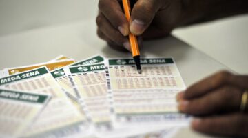Sorteio da Mega-Sena de hoje (14) pode pagar R$ 65 milhões