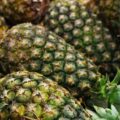 É verdade que morango e abacaxi não são frutas? Entenda