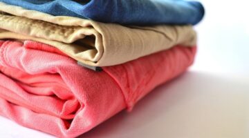 Saiba como eliminar aquele cheiro ruim de “roupa guardada”
