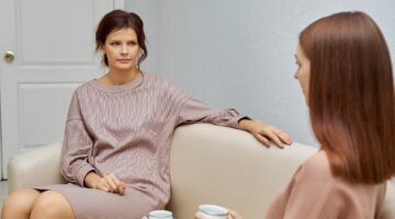 Psicóloga explica quais são os benefícios da psicoterapia
