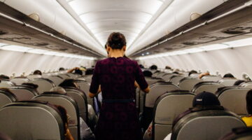 O que acontece quando você dá descarga no banheiro de avião?