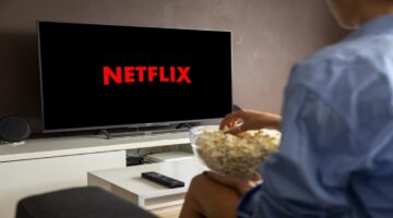 5 filmes de romance da Netflix que te fazem chorar mesmo que esteja solteiro