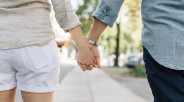Sinais que uma pessoa está gostando de você: como identificá-los?