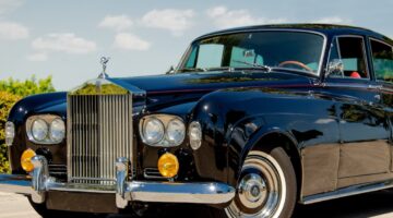 Carro da posse: Conheça o Rolls-Royce Silver Wraith e saiba quanto custa o veículo