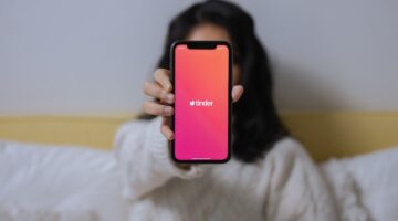 Usa apps de paquera? Então veja algumas dicas para não cair em golpes
