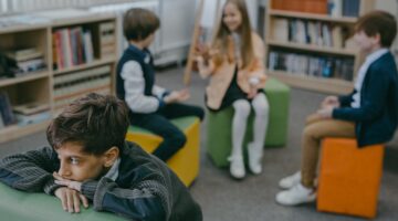 5 indícios de que uma criança pode estar com depressão