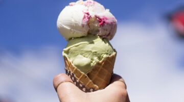 Para curtir o verão: 3 receitas de sorvetes saudáveis, saborosos e fáceis de fazer
