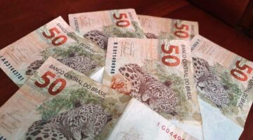 Orçamento do próximo ano define o valor do novo salário mínimo para 2024