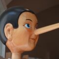 O CORPO FALA: Como identificar sinais de mentira pela linguagem corporal