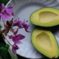 Abacate “do futuro” conseguirá te avisar quando estiver maduro e pronto para o consumo