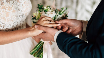O que acontece se alguém interromper um casamento?
