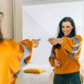 5 estratégias psicológicas para construir autoridade