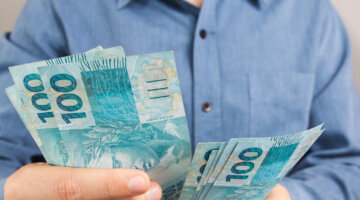 Incentivo financeiro federal para agentes de saúde é estabelecido em R$ 2.824 para 2024