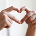9 formas simples de saber se alguém realmente te ama
