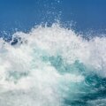 Por que a água do mar é salgada? Confira os segredos dos oceanos